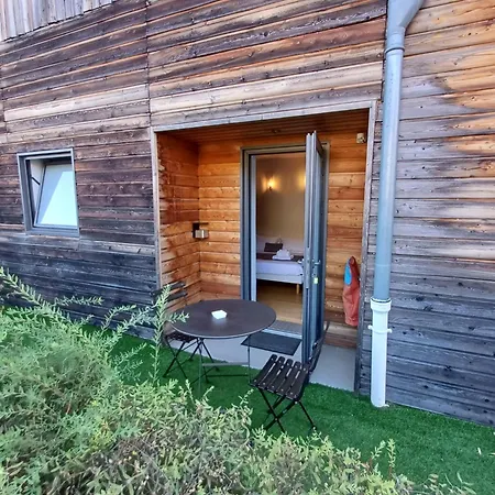 Le Clos Du Bois Joli ホテル 3*