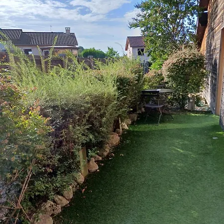 Le Clos Du Bois Joli 3* Lagnieu