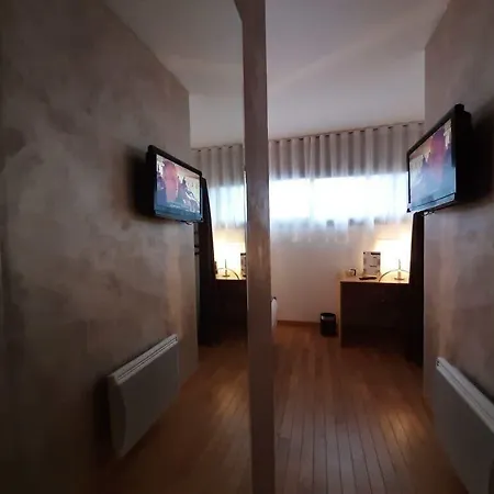 Le Clos Du Bois Joli 3*