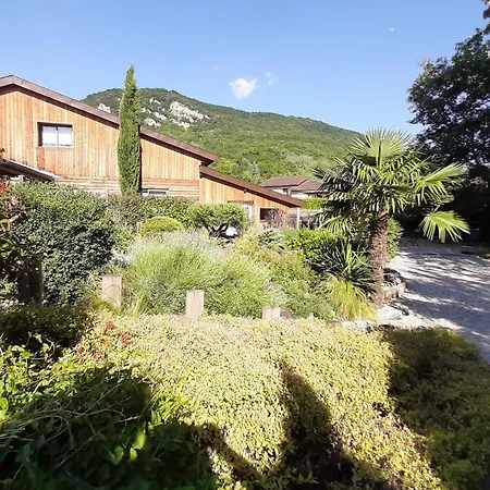 Le Clos Du Bois Joli Hotel 3*