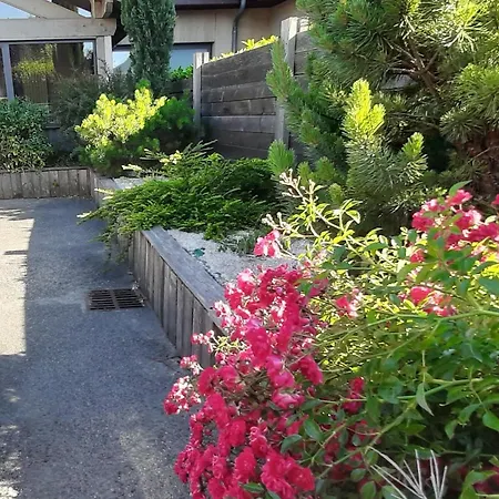 Le Clos Du Bois Joli ホテル